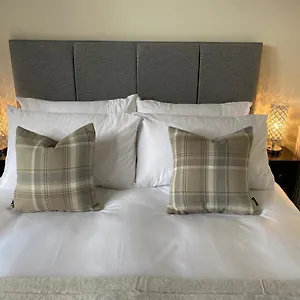 Homestay Tranquil Haven Murrayfield, Edinburgh