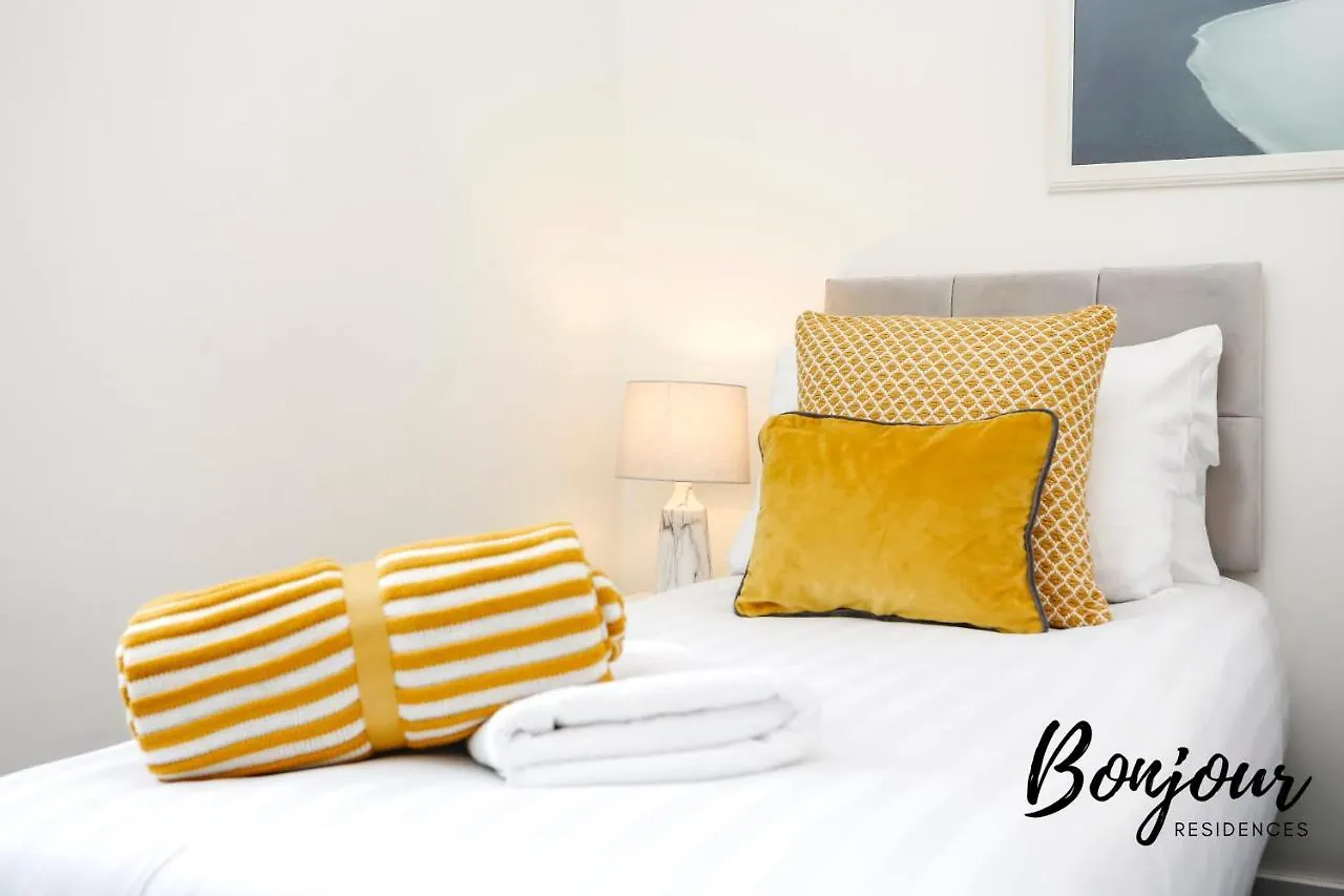 Bright New Town 2Br-1Ba, 1 Min To George St By Bonjour Residences אדינבורו דירה